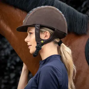 Kask z mikrofibry Back on Track EQ3 image-1