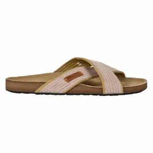 Flip-flops Protest Pingaa image-0
