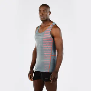 Camiseta de tirantes Macron zefiro pro run tech graphic image-5