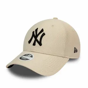 9forty cap for women New York Yankees 2021/22 image-0
