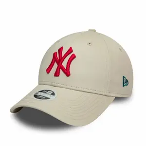 9forty cap for women New York Yankees 2021/22 image-0