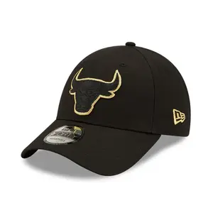9forty cap Chicago Bulls image-0