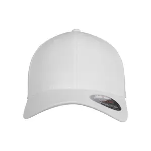 Sapka Flexfit perforated image-0