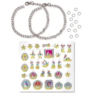 Creative set of bracelets, charms and stickers rainbow animals Totum image-1