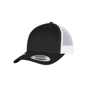Two-tone sustainable cap Urban Classics recyclable