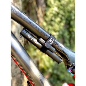 Mini teleskopowa ręczna pompka co2 + regulator co2 Zefal EZ Max FC image-4