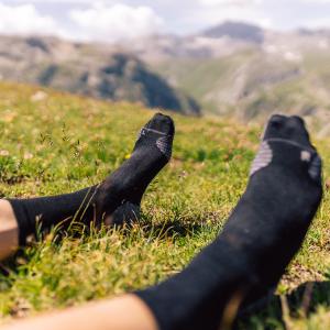 Calcetines Odlo courtes de running Ceramicool image-1