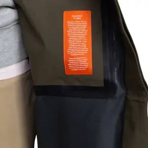 Parka Revolution image-4