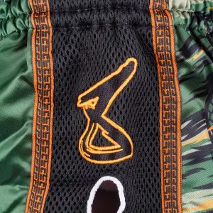 Short de combat Muay Thai motif vipère enfant 8 Weapons image-3