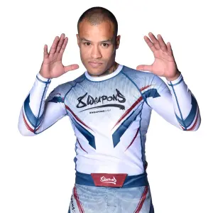 Long sleeve rashguard 8 Weapons Shift image-1