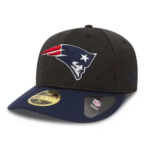Casquette New Era basse Shadow Tech 59fifty image-0