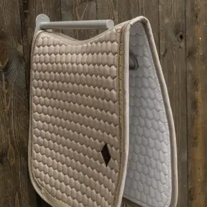Metal saddle rack with saddle blanket support for horse Grooming Deluxe image-3