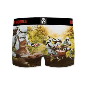 Boxer Freegun Stormtrooper bbq party image-1