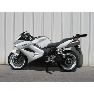 Στήριγμα βαλίτσας μοτοσυκλέτας Shad Honda VFR 800 (05 à 13) image-1