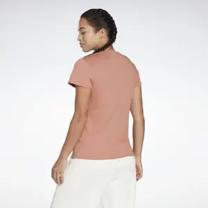 Women's T-shirt Reebok Training Essentials Vector Graphic image-5
