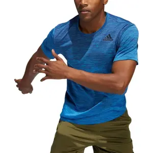 Camiseta adidas Tech Gradient image-1