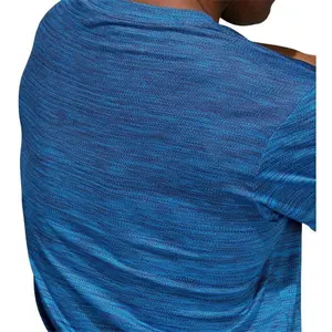 Camiseta adidas Tech Gradient image-3