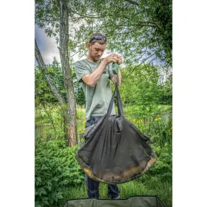 Weighing Bag Korum compact recovery sling image-1