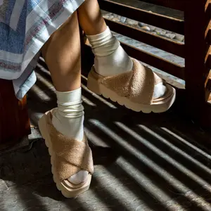 mnlh-td04-89-sandales-femme-no-name-july-slap-teddy-latte