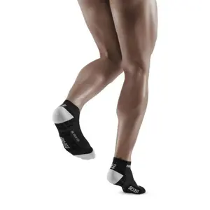 Calcetines ultraligeros cortos de compresión  CEP Compression image-1