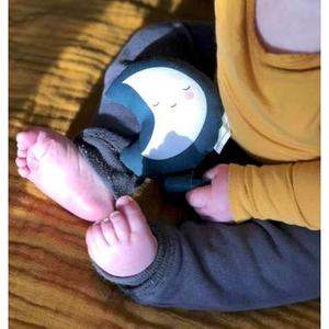 Rattle A Little Lovely Company Lune image-3