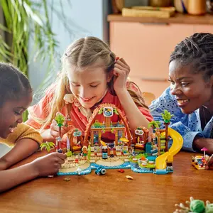Zestaw do budowania hotelu przy plaży Friends Lego image-1