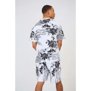 Conjunto de t-shirt e calções estampados Aarhon Paris Flower image-2
