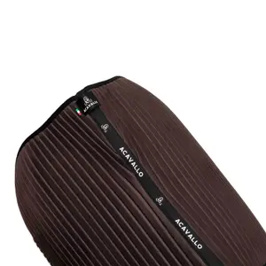 Tapis de selle pour cheval de saut en daim rayé Acavallo image-2