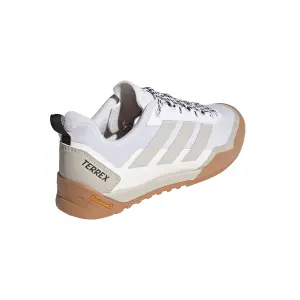 Women's hiking shoes adidas Terrex image-2