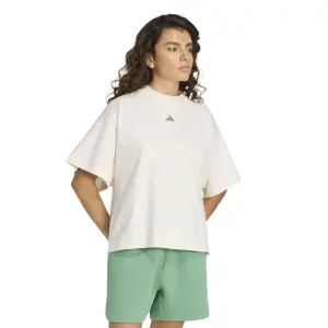 Γυναικείο T-shirt adidas Studio Boyfriend image-1