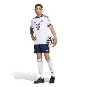 Bayern München Auswärts-Trikot 2026/27 image-3