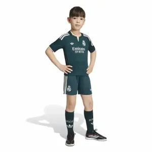 Real Madrid gyerek kültéri mini szett 2026/27 image-5