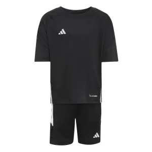 Completo sportivo T-shirt e Shorts da bambino adidas Essentials Tiro 26 image-0