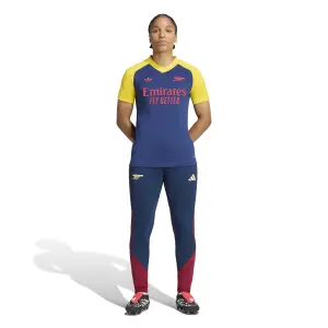 Arsenal Women's Pre-Match Shirt 2026/27 image-1