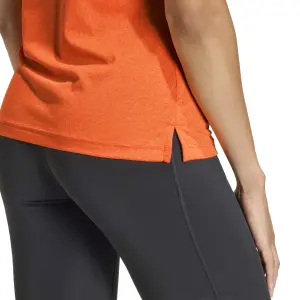 Camiseta de mujer con cuello de pico adidas Essentials image-5