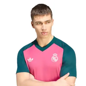 Real Madrid Pre-Match Shirt 2026/27 image-6