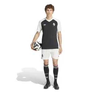 Juventus Turin Pre-Match Shirt 2026/27 image-2