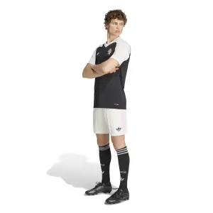 Juventus Turin Pre-Match Shirt 2026/27 image-3