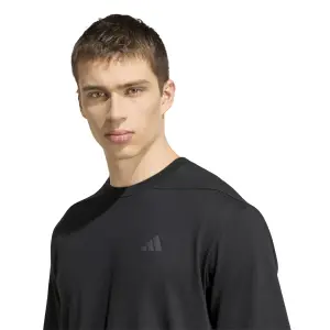 Graphic T-shirt adidas PrimeLift Essentials image-5