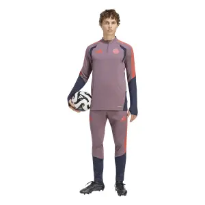 Bayern Munich training top Cup 2026/27 image-1