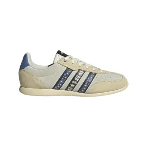Women's Sneakers adidas Barreda Lo image-0