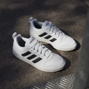 Women's Sneakers adidas Courtwave image-5