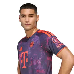Drittes Trikot Bayern München 2026/27 image-6