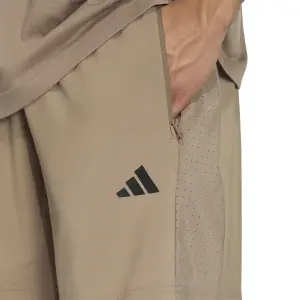 Pantalón corto adidas Workout Essentials image-5