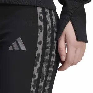 Druckshorts Tiermotiv Damen adidas Essentials 3-Stripes image-4