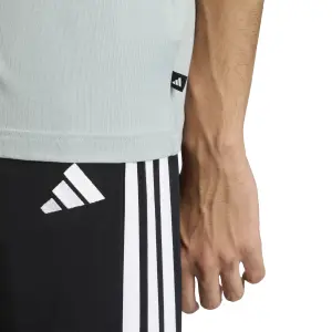 Camiseta adidas Icon Graphic image-5