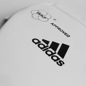 Muschel Frau adidas WKF image-1