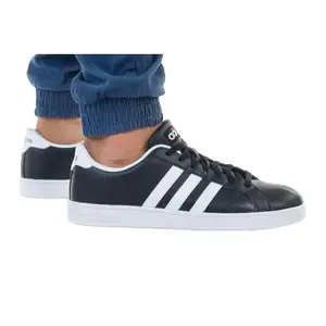 Trainers adidas Baseline image-1
