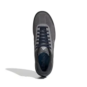 Zapatos adidas Sleuth Dlx Mid image-4