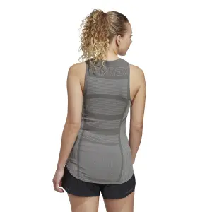 Camiseta de tirantes para mujer adidas Drynamo image-4